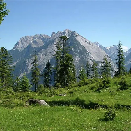 Cozy In Near Ski Area * Oberperfuss