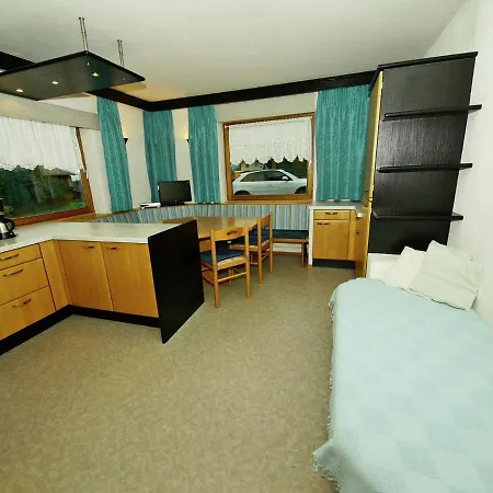 Cozy In Near Ski Area